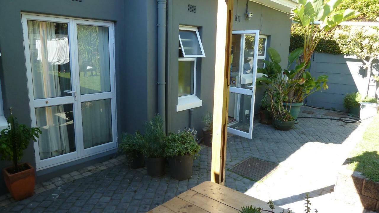 20 On Dixton * Cape Town
