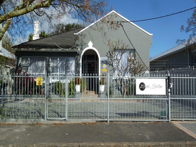 Apartment 20 On Dixton